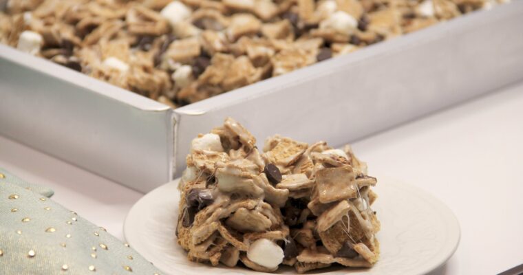 GOLDEN GRAHAMS S’MORES BARS